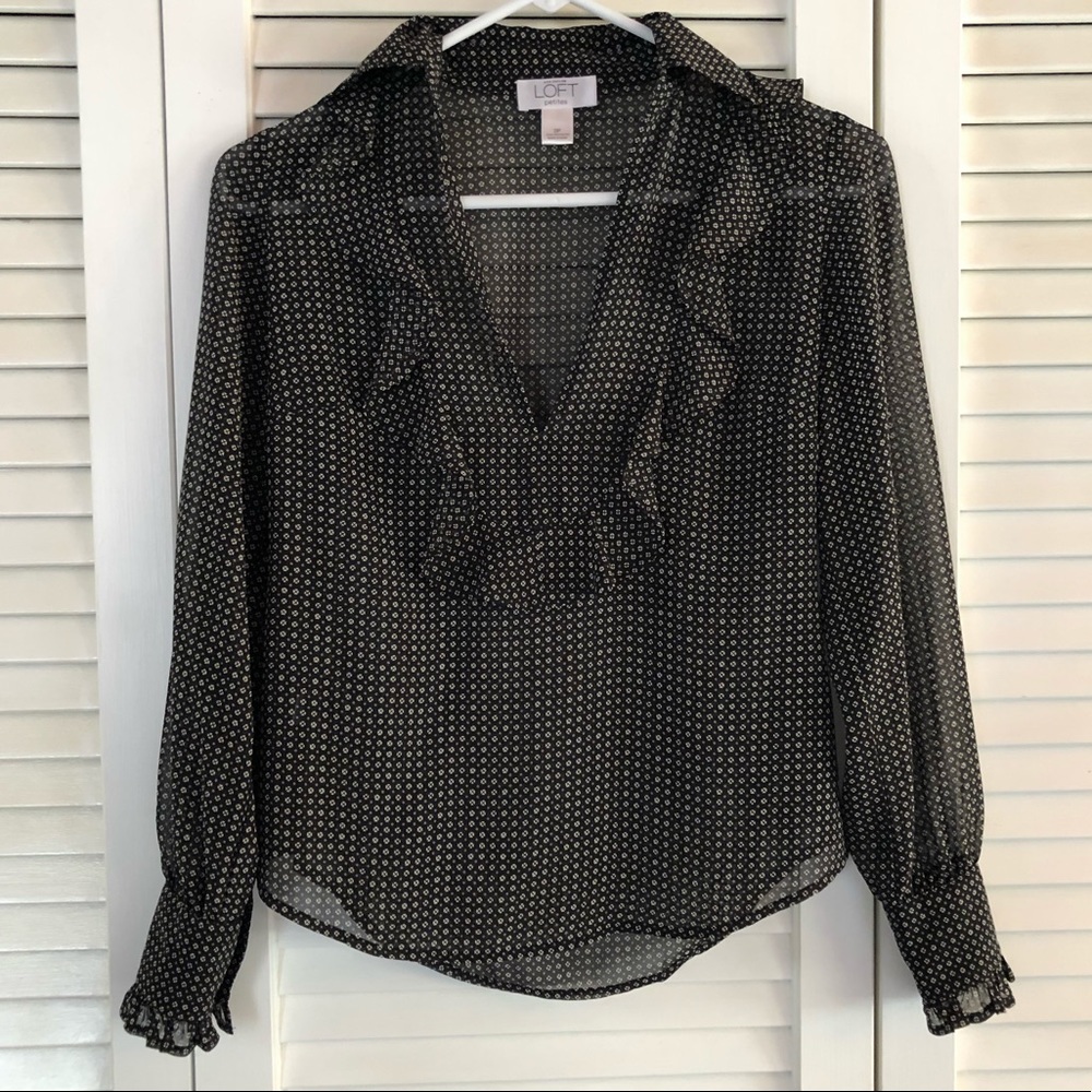 LOFT 0P blouse ruffled collar cute sleeves